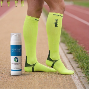 Calze a compressione Power Sock giallo fluo Bio-Compressor viste da dietro con gel Active Power